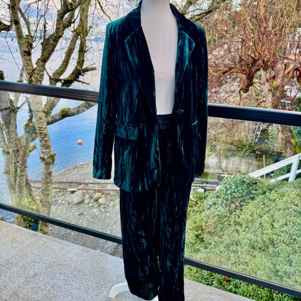 Autres Filles Deep Emerald Teal Green Crushed Velvet Blazer and Pants Suit Set - Picture 1 of 16